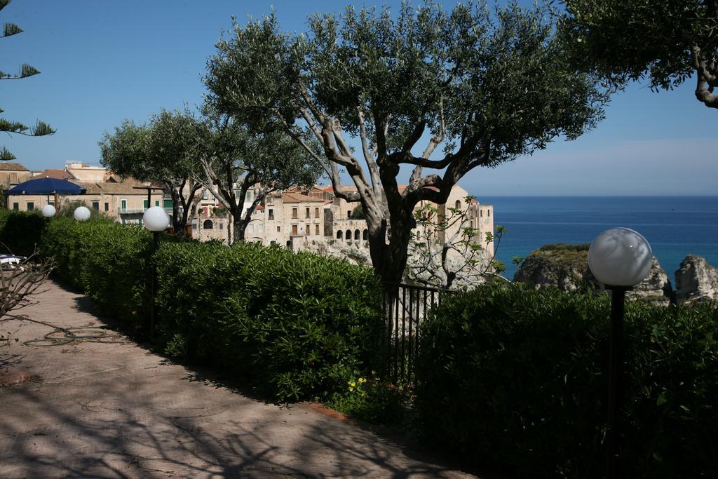 Mansarda Villa Alf Di Vito Tropea Chambre photo